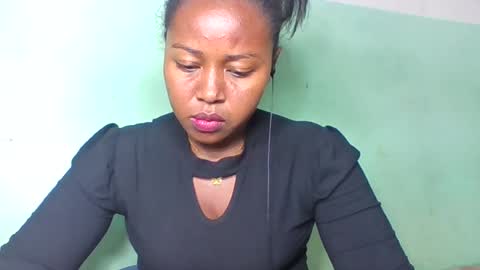 abella677022 online show from June 2026 06:01:02 PM