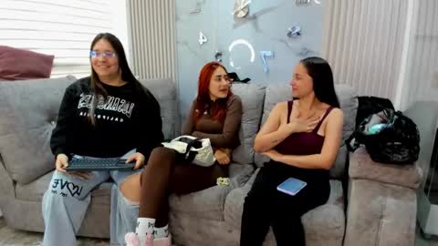 abella_as_ online show from March 2026 01:15:01 PM