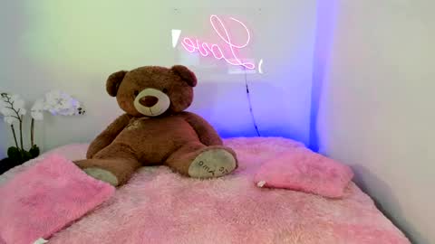  Abella and Kendra  online show from January 2025 08:58:01 PM