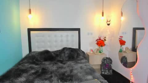  Abella and Kendra  online show from October 2025 11:27:02 PM