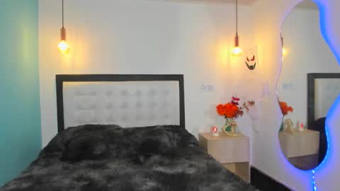  Abella and Kendra  online show from October 2025 10:28:02 PM