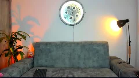 Snapshot of abellaconnor chatting on February 2026 12:40:01 AM Abella and Kendra online show from February 2026 12:40:01 AM