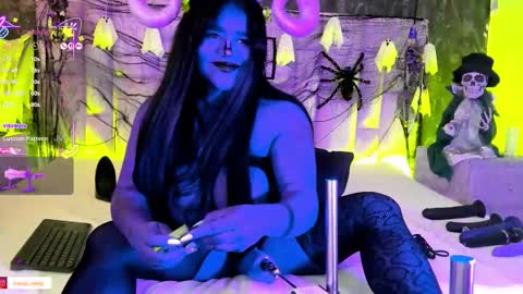 aberachmackay online show from October 2025 12:01:02 PM