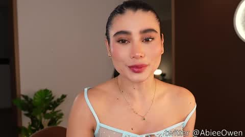Snapshot of abie_owen chatting on June 2026 12:46:02 AM abie_owen online show from June 2026 12:46:02 AM