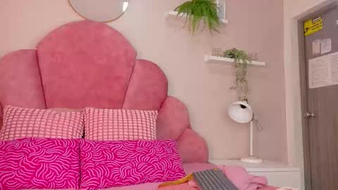 ABIGAIL online show from December 2025 08:06:01 PM