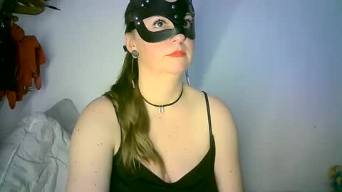 Snapshot of abigailove4u chatting on March 2025 01:04:02 AM GoldenFish online show from March 2025 01:04:02 AM