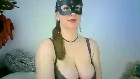 Snapshot of abigailove4u chatting on March 2025 12:37:01 PM GoldenFish online show from March 2025 12:37:01 PM