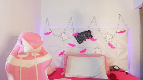 Abril  online show from October 2025 09:33:01 AM