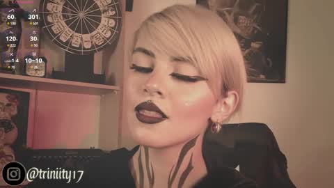 Snapshot of abril__colen chatting on December 2024 09:18:02 AM April online show from December 2024 09:18:02 AM