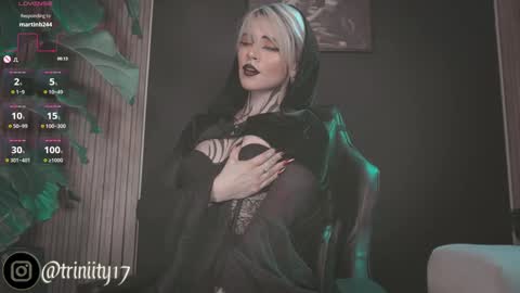 Snapshot of abril__colen chatting on December 2024 09:20:01 PM April online show from December 2024 09:20:01 PM