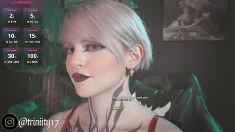 Snapshot of abril__colen chatting on December 2024 11:06:02 PM April online show from December 2024 11:06:02 PM