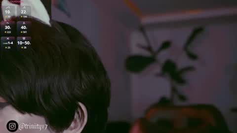 Snapshot of abril__colen chatting on December 2025 10:06:01 PM April online show from December 2025 10:06:01 PM