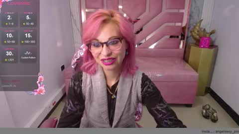 abril_ch_ online show from February 2026 12:14:01 PM