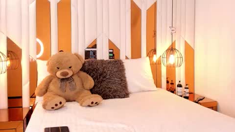 abril_cooper11 online show from December 2025 08:26:01 PM