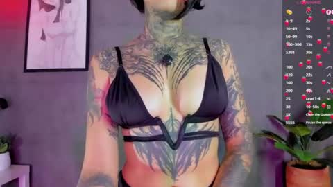 Abril Facchini online show from June 2026 06:50:01 PM