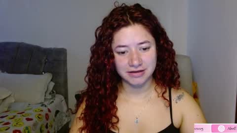 Snapshot of abril_lovee2 chatting on April 2026 03:28:02 PM Abril online show from April 2026 03:28:02 PM