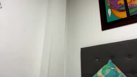 abrilsantosxo online show from May 2026 11:45:02 PM