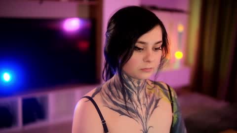 acid_pie online show from December 2024 05:12:01 PM