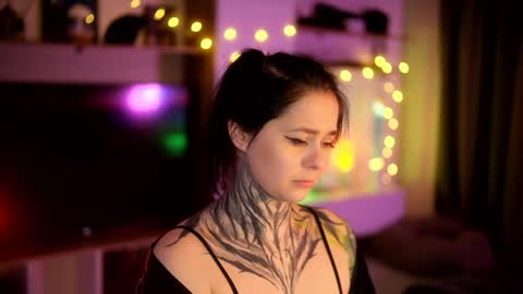 acid_pie online show from February 2025 06:43:01 AM