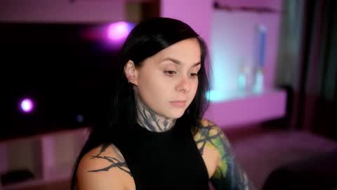 acid_pie online show from October 2025 07:44:02 PM