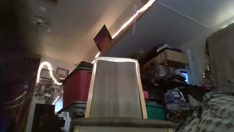 Snapshot of act_right_dub420 chatting on February 2025 05:37:01 PM act_right_dub420 online show from February 2025 05:37:01 PM