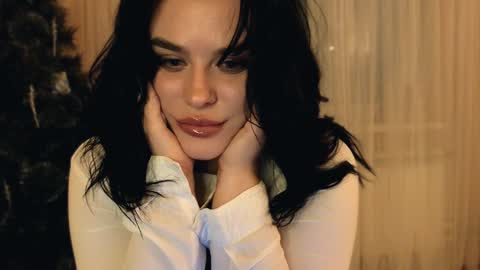 my inst   love inside 17 online show from January 2025 12:57:01 AM