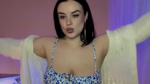 my inst   love inside 17 online show from February 2025 08:58:02 PM