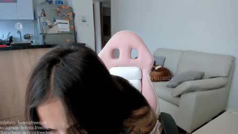 Helena online show from January 2025 05:48:01 PM