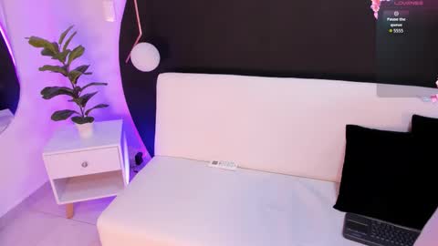    online show from March 2026 04:36:01 PM