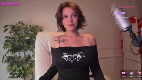 Adalyn online show from November 2025 08:22:02 PM