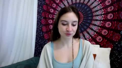 Adalyn online show from December 2025 07:17:01 AM