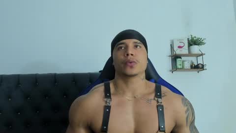 adam boss online show from April 2026 09:05:02 PM