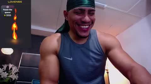 adam_fit19cm online show from November 2025 02:06:01 PM