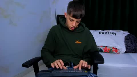 Snapshot of adam_hard_ chatting on January 2025 07:55:01 PM Adam online show from January 2025 07:55:01 PM