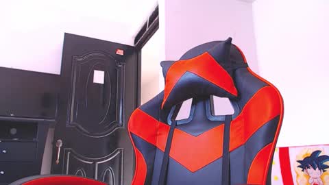 adam hot11 online show from December 2025 07:40:02 PM