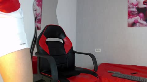 Hello guys excuse my absence I will be absent for several days for health reasons I hope you understand thank you very much. online show from February 2025 06:12:01 AM