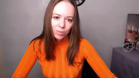 adamais_ online show from February 2025 06:54:01 AM