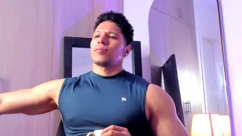 adambrocs1 online show from November 2025 03:15:01 AM