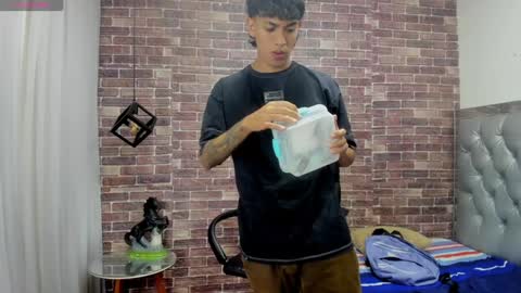 Adam online show from December 2024 10:25:02 AM