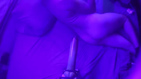 Snapshot of adamineve chatting on January 2025 11:00:01 PM adamineve online show from January 2025 11:00:01 PM