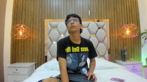 Adams Bobby online show from June 2026 11:05:01 AM