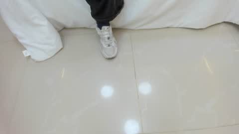 Snapshot of adams_bobby chatting on June 2026 11:07:01 AM Adams Bobby online show from June 2026 11:07:01 AM