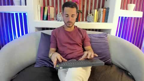 Snapshot of adams_sanz chatting on February 2026 07:10:01 PM Im Adams Sanz online show from February 2026 07:10:01 PM