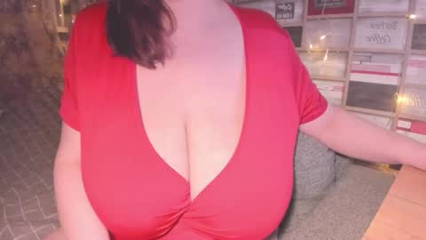 Victoria online show from February 2025 06:47:02 PM