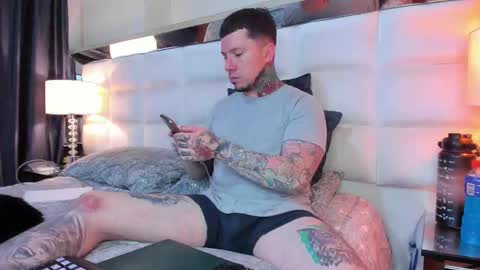 Snapshot of adamtatts chatting on October 2025 02:19:02 AM Adam online show from October 2025 02:19:02 AM