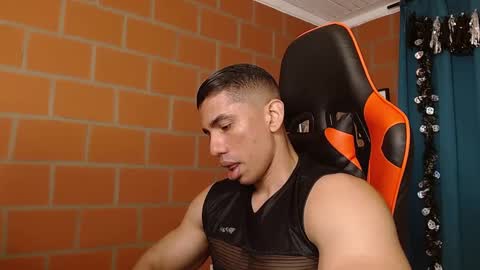 Adan Sin online show from January 2025 03:50:01 PM