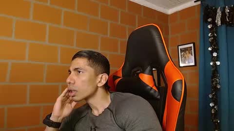 Adan Sin online show from January 2025 09:45:01 PM