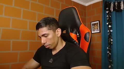 Adan Sin online show from January 2025 07:07:02 PM