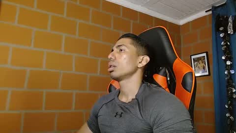 Adan Sin online show from February 2025 06:04:01 PM