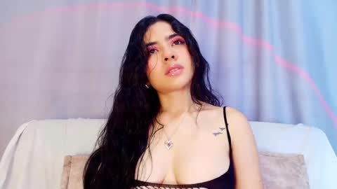  Adara Johnson  online show from November 2025 11:45:01 AM